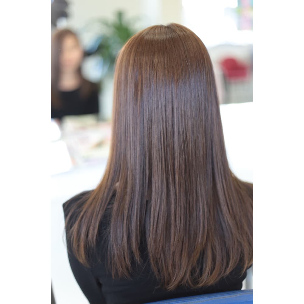 モカアッシュキラツヤロング Proud プラウド のヘアスタイル 美容院 美容室を予約するなら楽天ビューティ