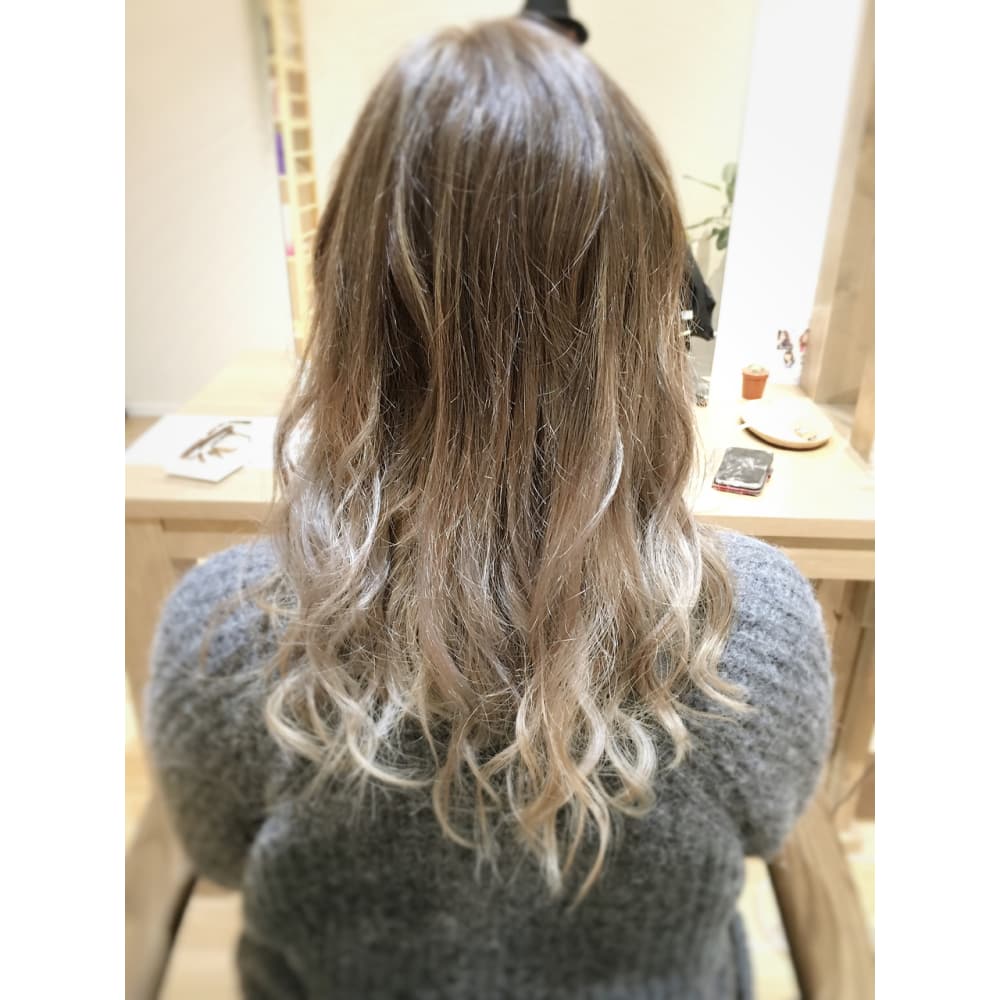 ホワイトバイヤレージュカラー Crea クレア のヘアスタイル 美容院 美容室を予約するなら楽天ビューティ ホワイトバイヤレージュカラー Crea クレア のヘアスタイル 美容院 美容室を予約するなら楽天ビューティ