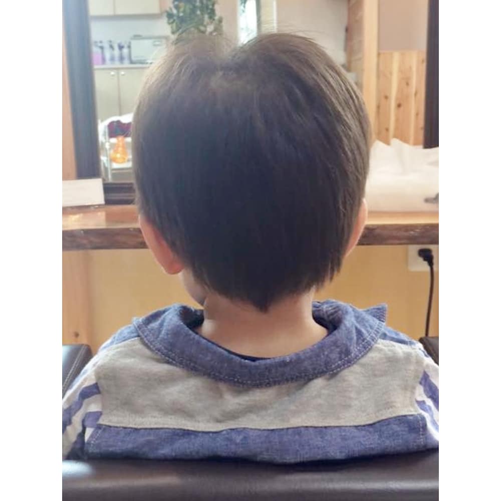 お子様カット Beauty Box Bambi ビューティーボックスバンビ のヘアスタイル 美容院 美容室を予約するなら楽天ビューティ