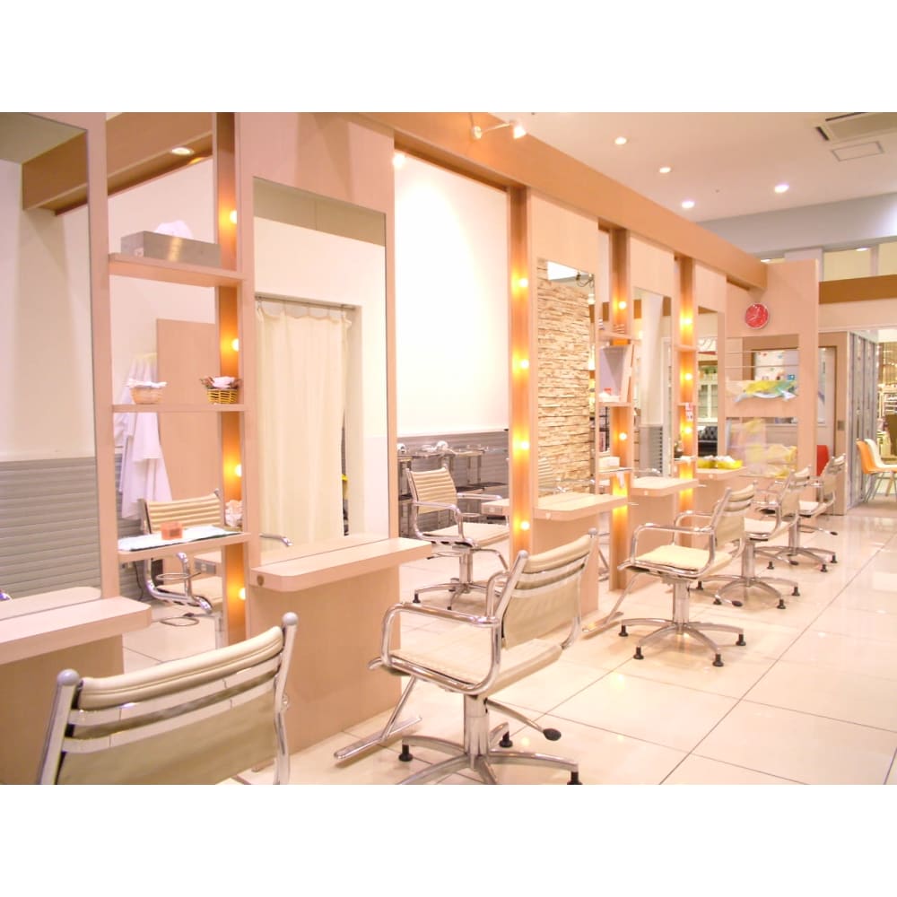 Slash 広島店 スラッシュヒロシマテン の予約 サロン情報 美容院 美容室を予約するなら楽天ビューティ