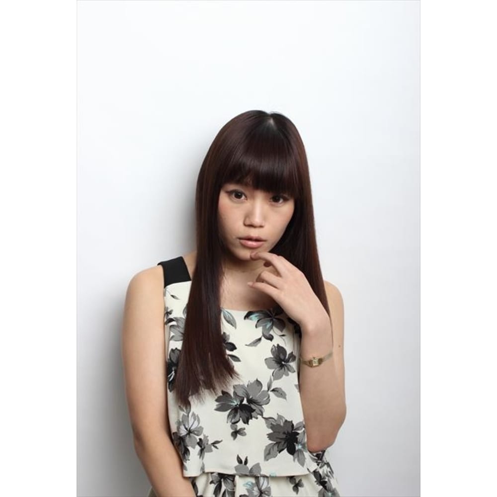 前髪短め目ヂカラ強調 甘くないストレートクールロング Ablaze 船橋店 アブレイズフナバシテン のヘアスタイル 美容院 美容室を予約するなら楽天ビューティ