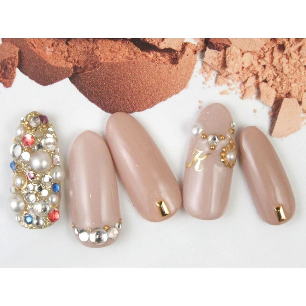 ゴージャスストーン埋めつくし Nail Moa 三軒茶屋店 ネイルモアサンゲンヂャヤテン のネイルデザイン ネイル まつげサロンを予約するなら楽天ビューティ