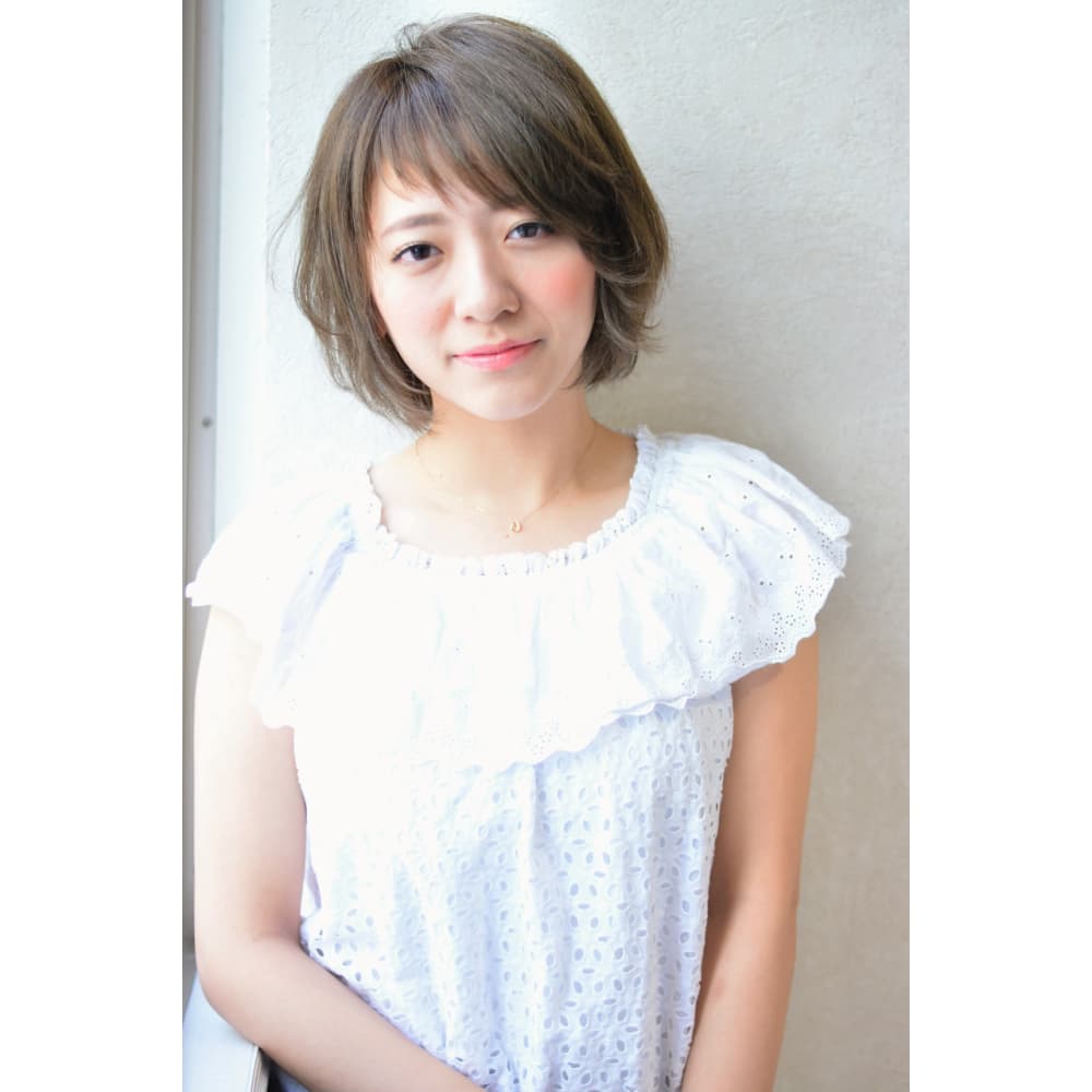 外国人風透明感プラチナアッシュ 2wayバングショートボブ Trico 梅田茶屋町店 トリコ のヘアスタイル 美容院 美容室を予約するなら楽天ビューティ