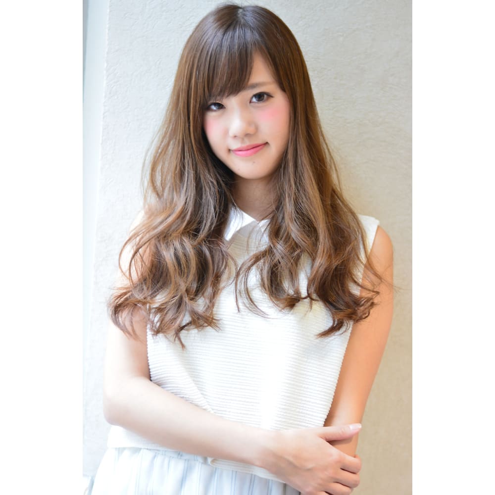 透明感 艶カラー 流し前髪フェミニンロング Trico 梅田茶屋町店 トリコ のヘアスタイル 美容院 美容室を予約するなら楽天ビューティ