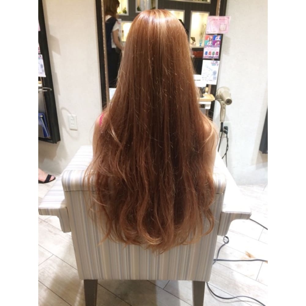 サラ ツヤ明髪 ノームコアクラシカルロング Trico 梅田店 トリコ のヘアスタイル 美容院 美容室を予約するなら楽天ビューティ