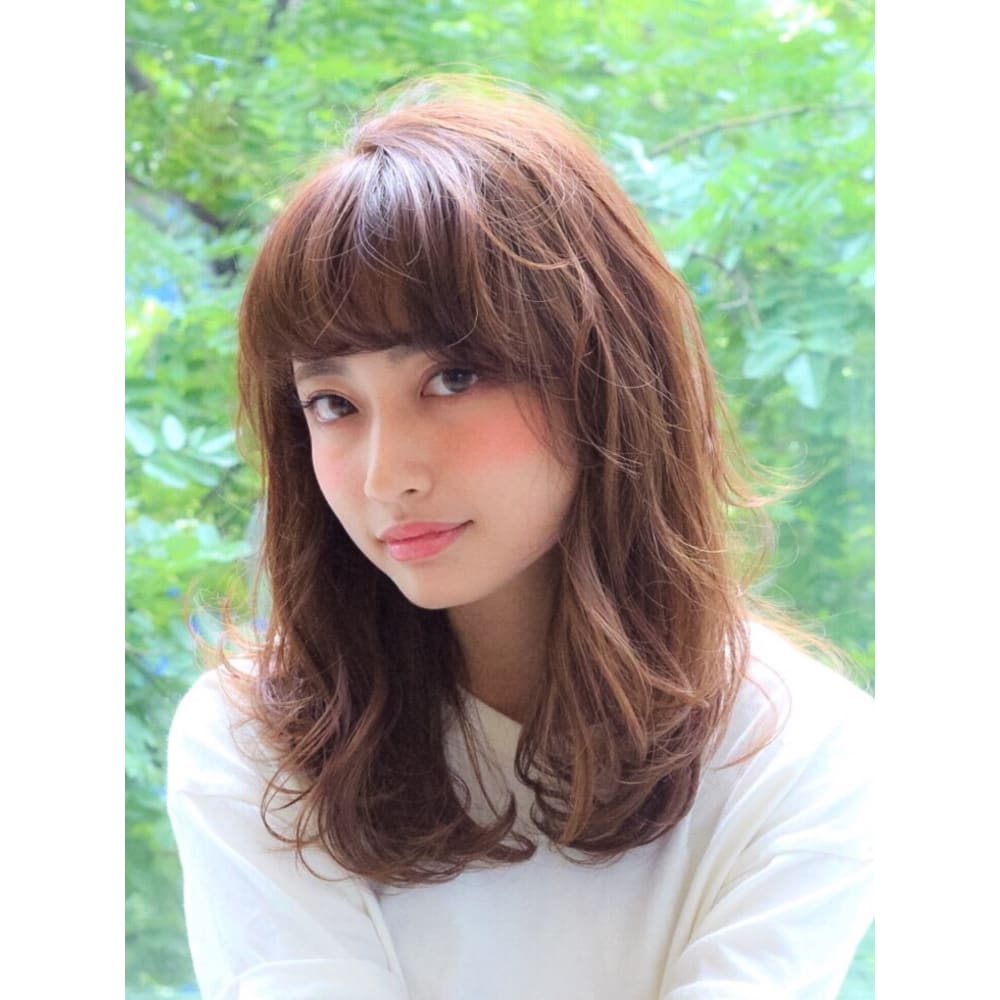 久保園翔 秋冬柔らかモテ髪ミディアムウェーブ Abbey2 アビーツー のヘアスタイル 美容院 美容室を予約するなら楽天ビューティ
