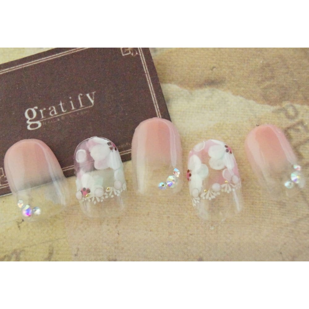 デザインネイルコース Gratify Nail グラティフィー ネイル のネイルデザイン ネイル まつげサロンを予約するなら楽天ビューティ