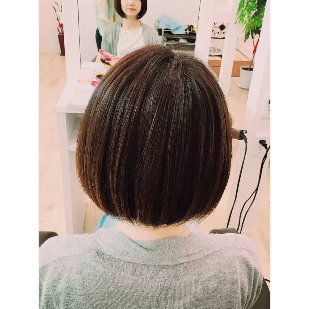 ナチュラルボブ マ シェリー シュ シュ マシェリーシュシュ のヘアスタイル 美容院 美容室を予約するなら楽天ビューティ