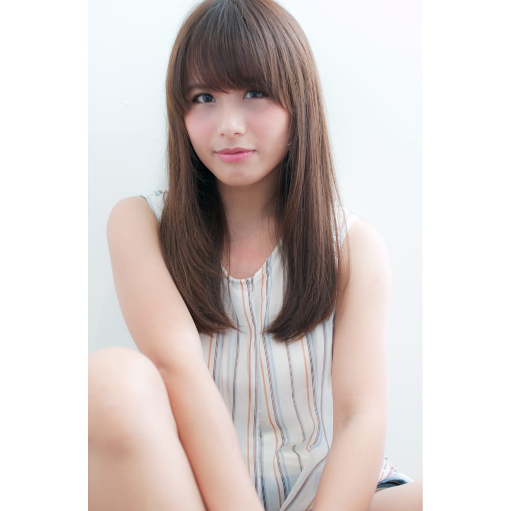 前髪と顔周りで可愛いロング H 2 Alice By Afloat アリスバイアフロート のヘアスタイル 美容院 美容室を予約するなら楽天ビューティ