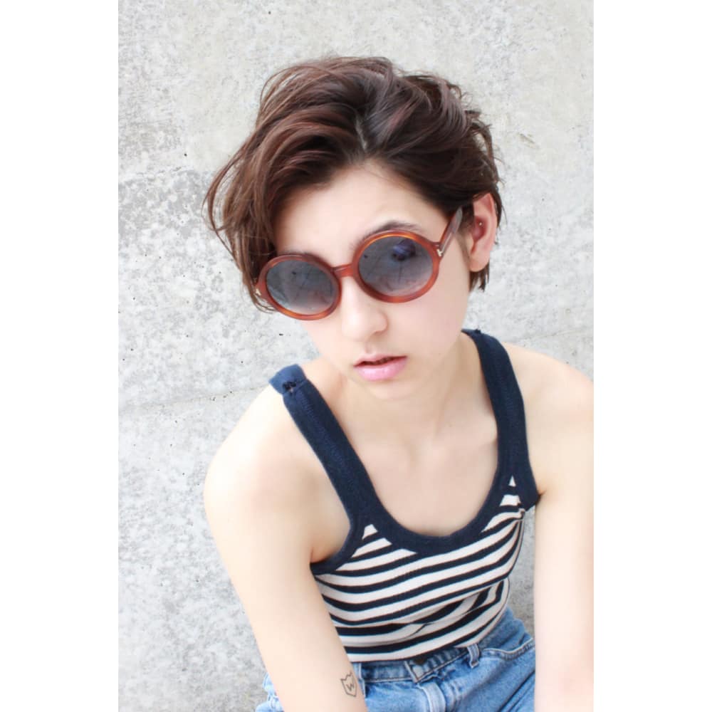 ウィノナライダー風ベリーショート Bibitoビビトのヘアスタイル