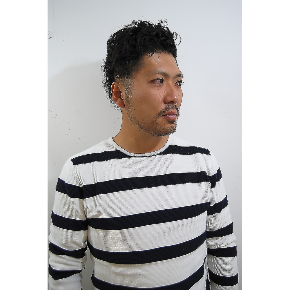 大人のメンズパーマ Capelli Malenaカペリマレーナのヘアスタイル