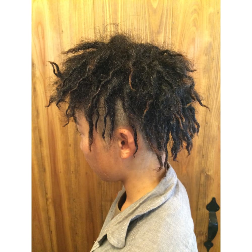 ツーブロック アフロ ツイストパーマ Capelli Malena カペリマレーナ のヘアスタイル 美容院 美容室を予約するなら楽天ビューティ