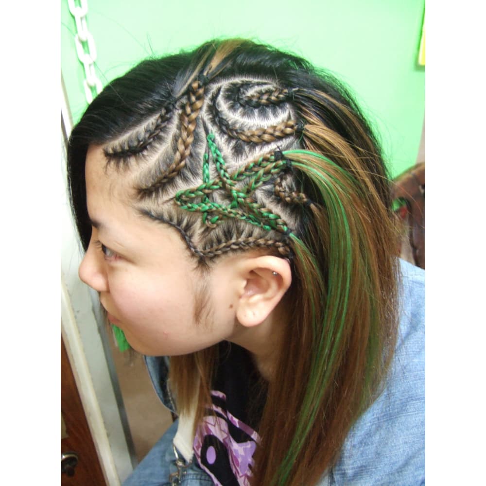コーンロウ Star アシッド ハウス アシッドハウス のヘアスタイル 美容院 美容室を予約するなら楽天ビューティ コーンロウ Star アシッド ハウス アシッドハウス のヘアスタイル 美容院 美容室を予約するなら楽天ビューティ