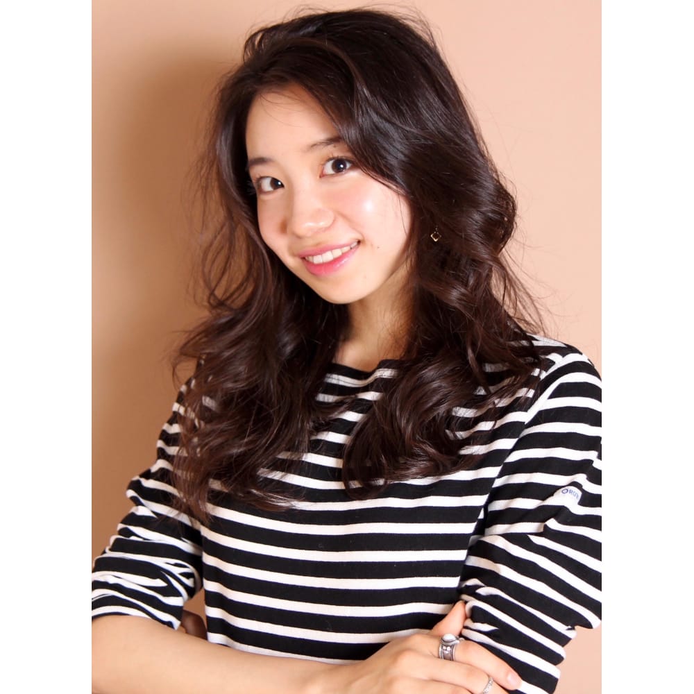 ツヤ髪かきあげバングウェーブ Circus By Beautrium 青山 サーカスバイビュートリアム アオヤマ のヘアスタイル 美容院 美容室を予約するなら楽天ビューティ ツヤ髪かきあげバングウェーブ Circus By Beautrium 青山 サーカスバイビュートリアム アオヤマ のヘアスタイル 美容院 美容室を予約するなら楽天ビューティ