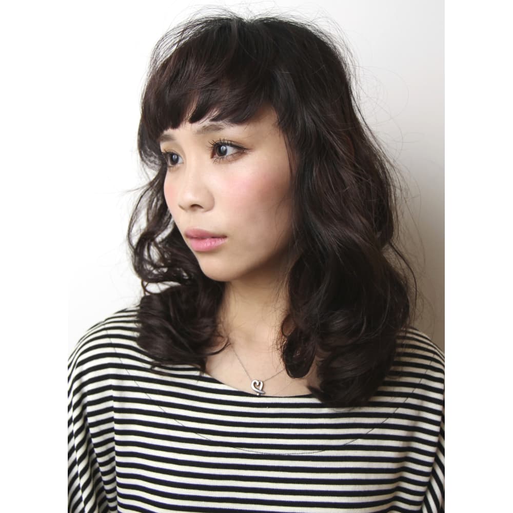 眉上の前髪がポイントの 大人ミディアム Beautrium 福岡 ビュートリアム のヘアスタイル 美容院 美容室を予約するなら楽天ビューティ 眉上の前髪がポイントの 大人ミディアム Beautrium 福岡 ビュートリアム のヘアスタイル 美容院 美容室を予約するなら楽天ビューティ