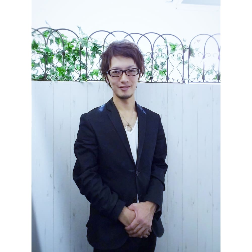 吉田 健太 Ange For Hair アンジューフォーヘアー のスタッフ 美容院 美容室を予約するなら楽天ビューティ