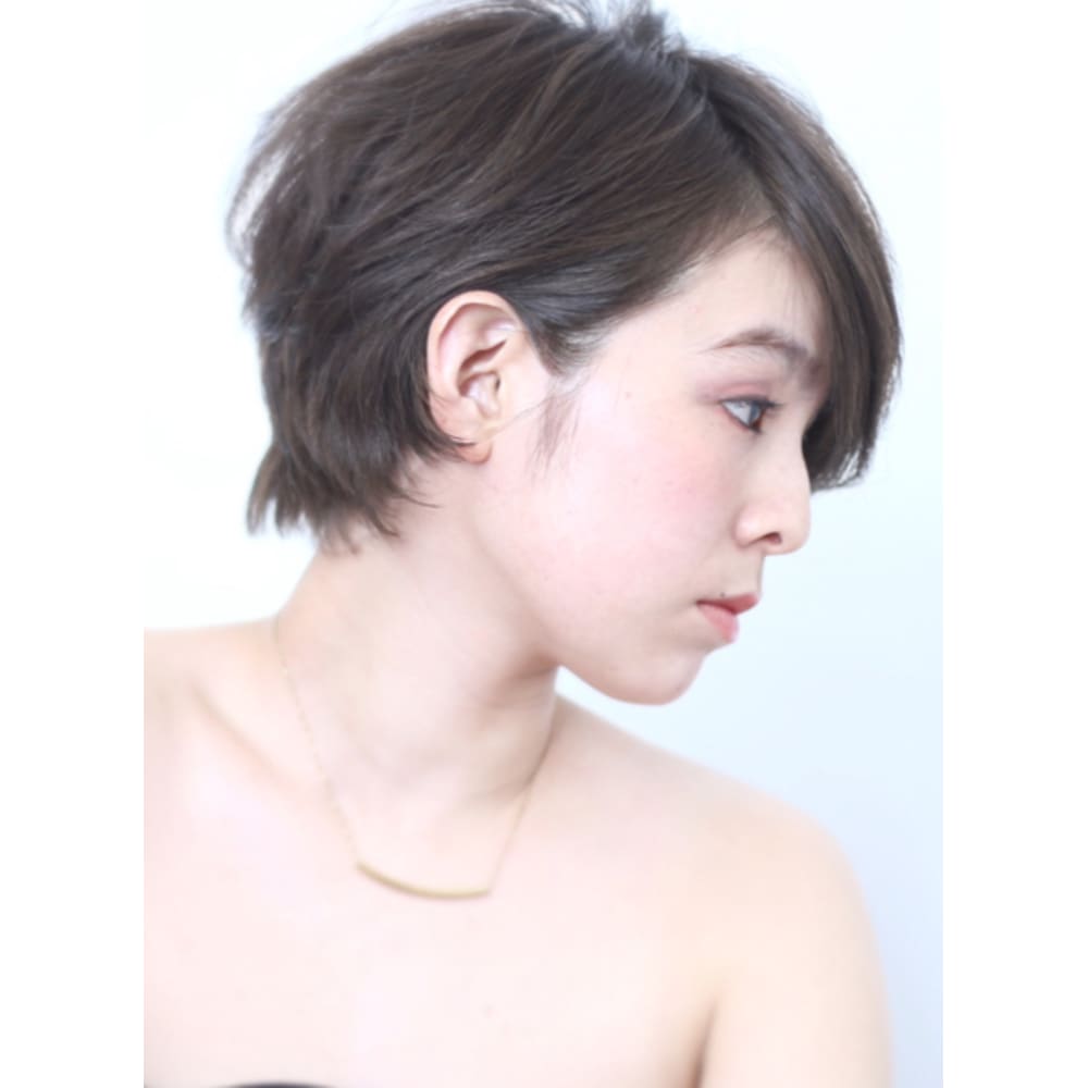ショートヘア黒髪に似合うお洒落で可愛いファッションコーデ集 In
