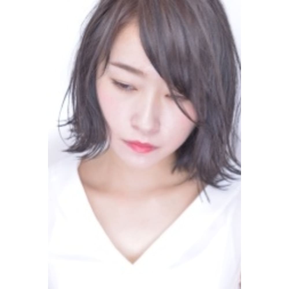 アモラウスボブ Ausdruck 青山店 アウスドルック のヘアスタイル 美容院 美容室を予約するなら楽天ビューティ