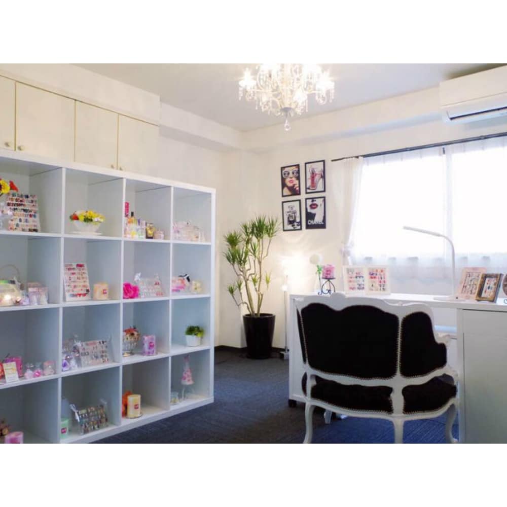 NAILSALON&SCHOOL REPLENDA