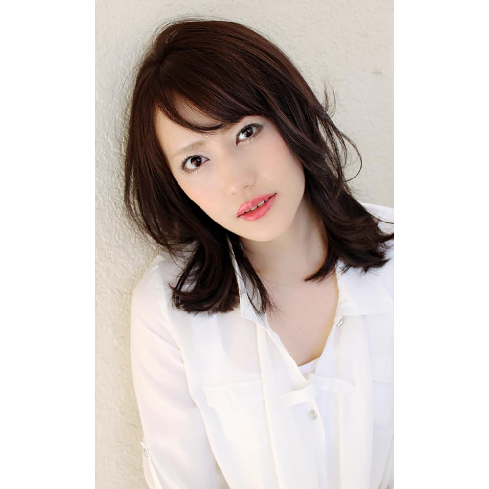 誰でも似合う小顔レイヤー 重セミディ Relax Garden Hair リラックスガーデンヘア のヘアスタイル 美容院 美容室を予約するなら楽天ビューティ
