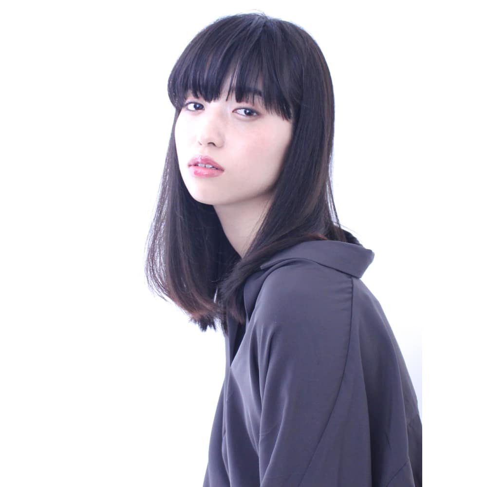 大人のブラントカットミディアム Beautrium 表参道 ビュートリアム