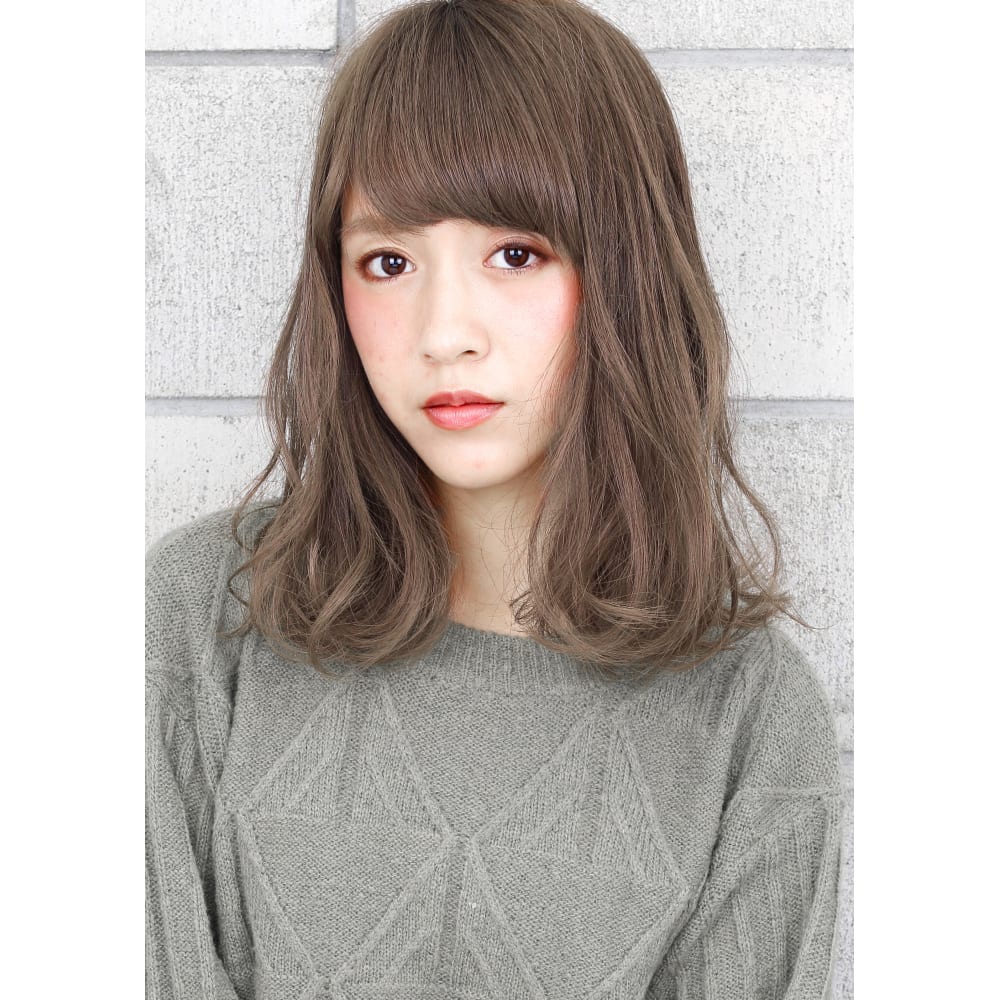 アッシュベージュ 毛束感 無造作 メルトカラーmedi Hair Salon Gallica ヘアーサロンガリカ のヘアスタイル 美容院 美容室を予約するなら楽天ビューティ
