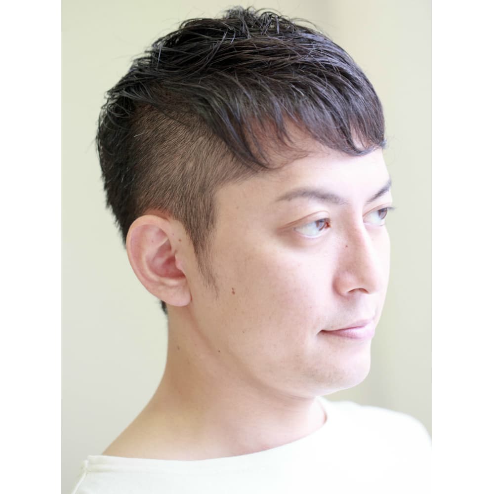柔らか刈り上げ モヒカン ツーブロックstyle Liens なんばマルイ リアンナンバマルイ のヘアスタイル 美容院 美容室を予約するなら楽天ビューティ