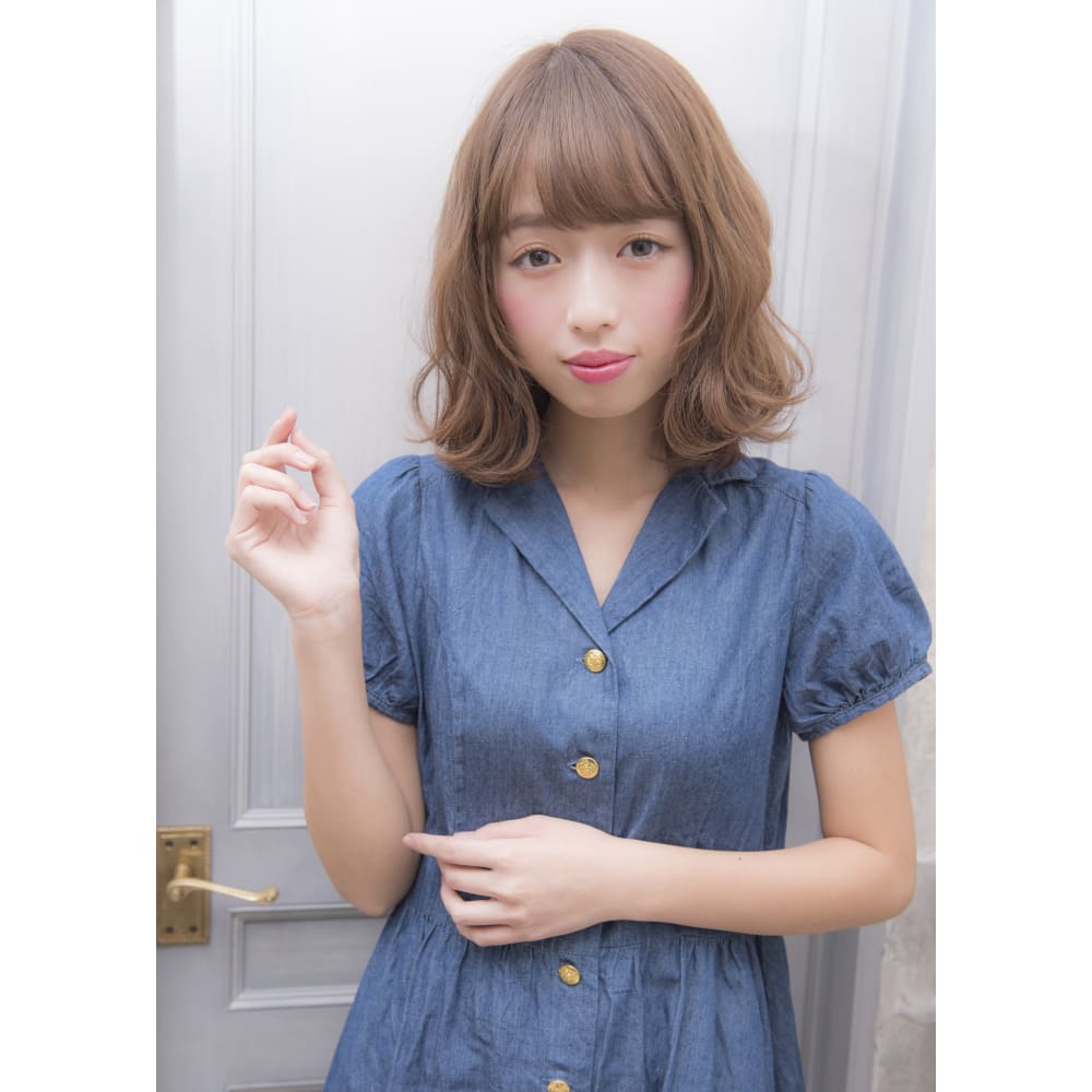 小顔カットが得意なスタイリストby坂元 Thoiry 栄 ソワリーサカエ のヘアスタイル 美容院 美容室を予約するなら楽天ビューティ