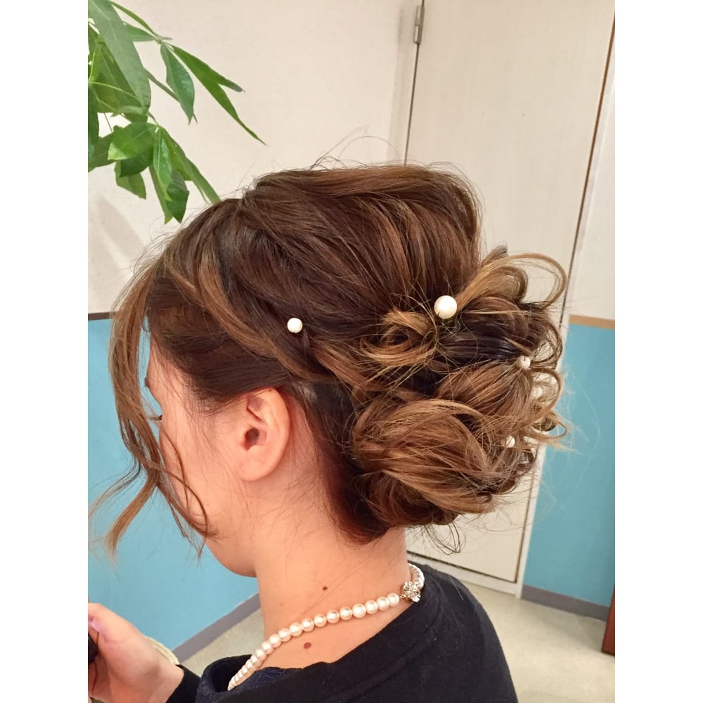 ふわふわアップスタイル Hair Make Up Roquat Salon ヘアアンドメイクアップロカットサロン のヘアスタイル 美容院 美容室を予約するなら楽天ビューティ