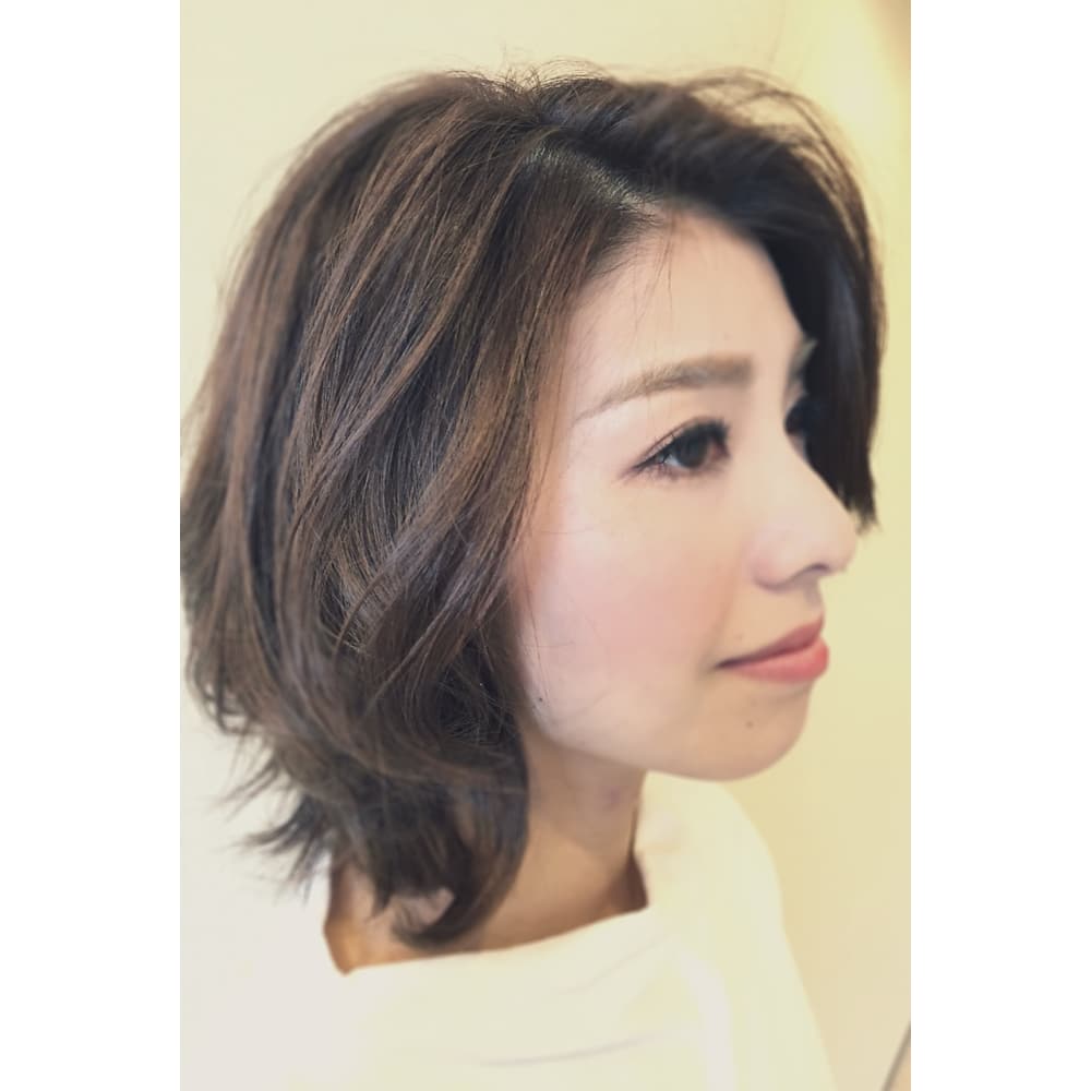 グレージュカラーのレイヤーボブ Jill Hair Design Namba ジルヘア グレージュカラーのレイヤーボブ Jill Hair Design Namba ジルヘア