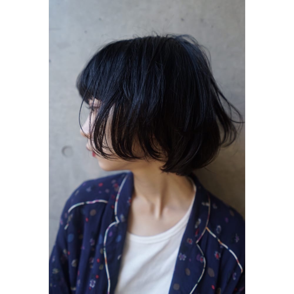 束感ワンカールボブ Model 老月ミカ Hair ヒラノ And 中目黒 アンドナカメグロ のヘアスタイル 美容院 美容室を予約するなら楽天ビューティ 束感ワンカールボブ Model 老月ミカ Hair ヒラノ And 中目黒 アンドナカメグロ のヘアスタイル 美容院 美容室を予約するなら楽天ビューティ