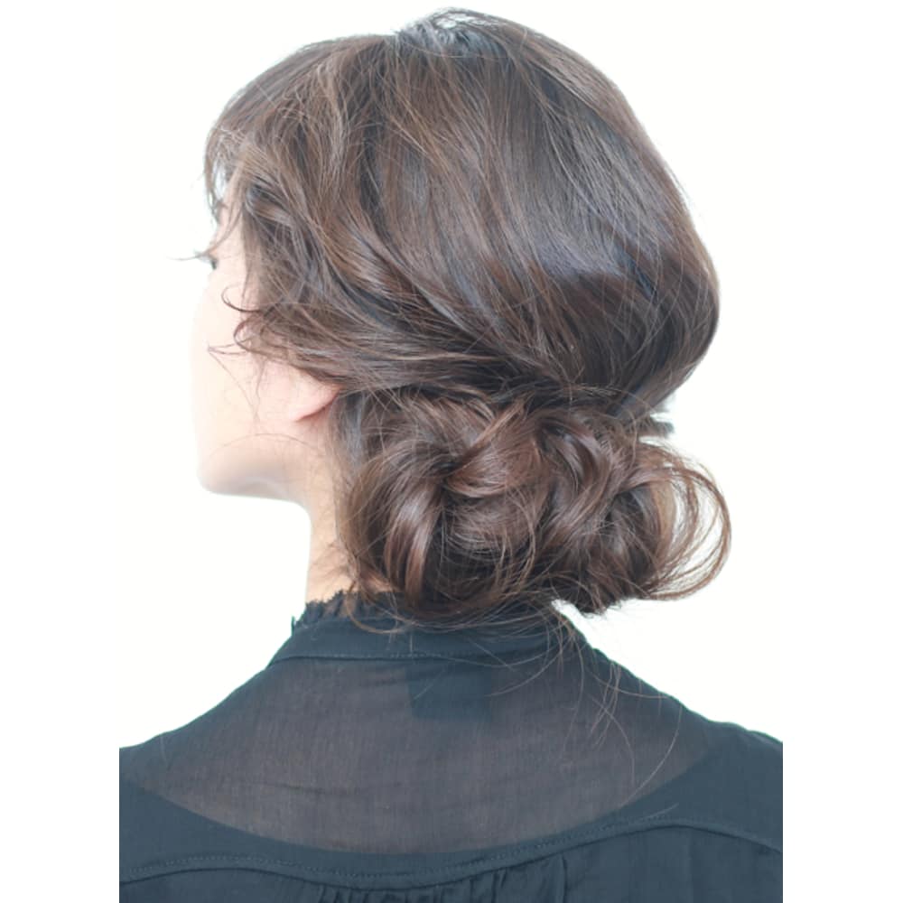 大人のゆるっとシニヨンアレンジ Beautrium Ginza ビュートリアム のヘアスタイル 美容院 美容室を予約するなら楽天ビューティ 大人のゆるっとシニヨンアレンジ Beautrium Ginza ビュートリアム のヘアスタイル 美容院 美容室を予約するなら楽天ビューティ