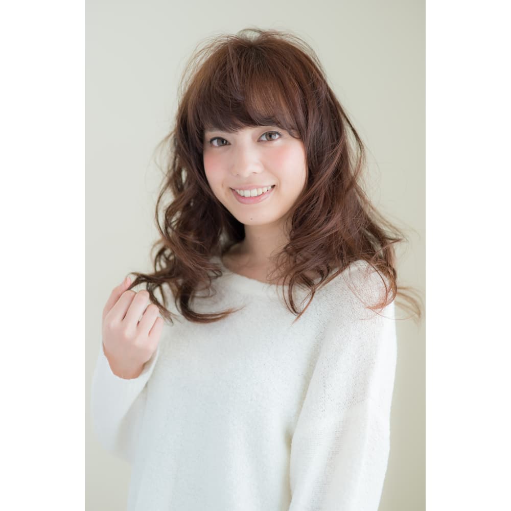 ふわっと軽い脱力系ナチュラルウェーブ Dista ディスタ のヘア ふわっと軽い脱力系ナチュラルウェーブ Dista ディスタ のヘア
