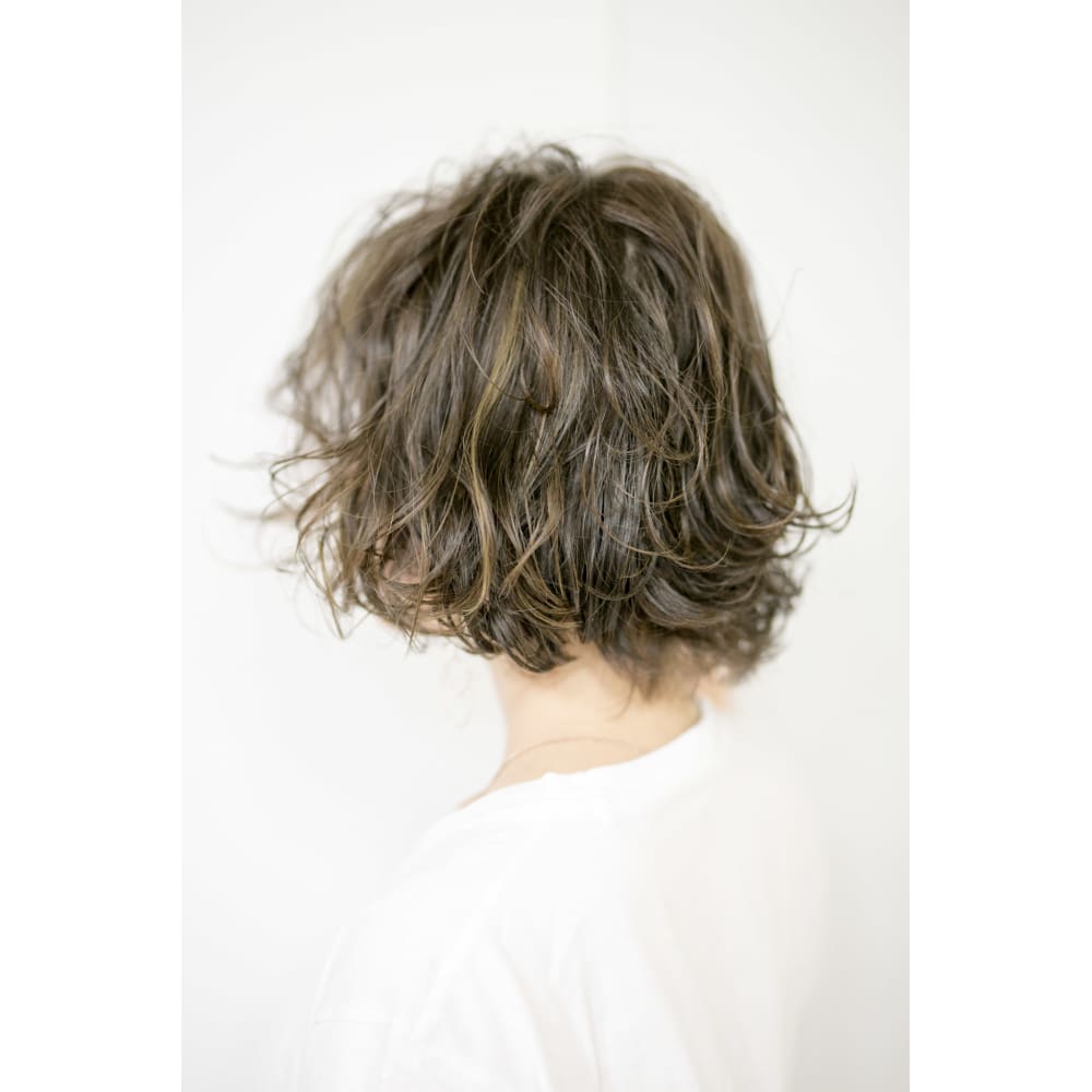 外人風ハイライト グレージュ パーマ Lourdes Hair Design ルルドヘアーデザイン のヘアスタイル 美容院 美容室を予約するなら楽天ビューティ 外人風ハイライト グレージュ パーマ Lourdes Hair Design ルルドヘアーデザイン のヘアスタイル 美容院 美容室を予約するなら楽天ビューティ