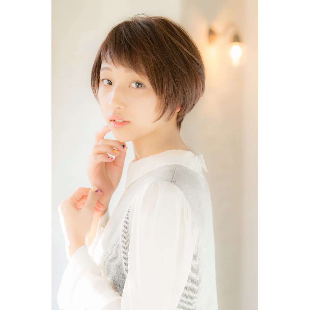 Felice うぶアシメバング 小顔ショート Felice フェリーチェ のヘアスタイル 美容院 美容室を予約するなら楽天ビューティ