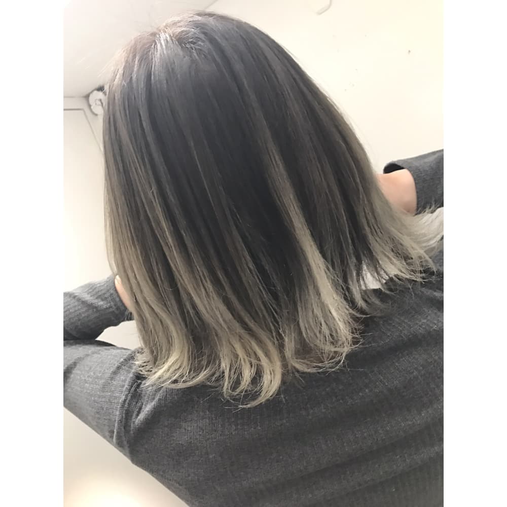 上品で洗練されたデザインカラーは 大人外国人風styleとtrendをmix 13 650 Laviere By R Evolut ラヴィエールバイレボルト のこだわり特集 美容院 美容室を予約するなら楽天ビューティ 上品で洗練されたデザインカラーは 大人外国人風styleとtrendをmix 13 650 Laviere By R Evolut ラヴィエールバイレボルト のこだわり特集 美容院 美容室を予約するなら楽天ビューティ