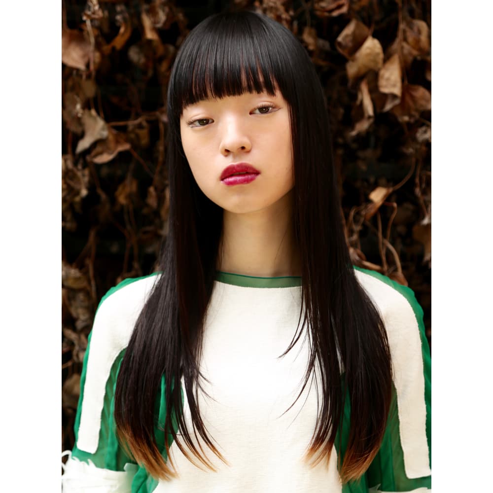 萬波ユカ風 モード ストレート ダークトーン Nora Hair Salon ノラヘアサロン のヘアスタイル 美容院 美容室を予約するなら楽天ビューティ