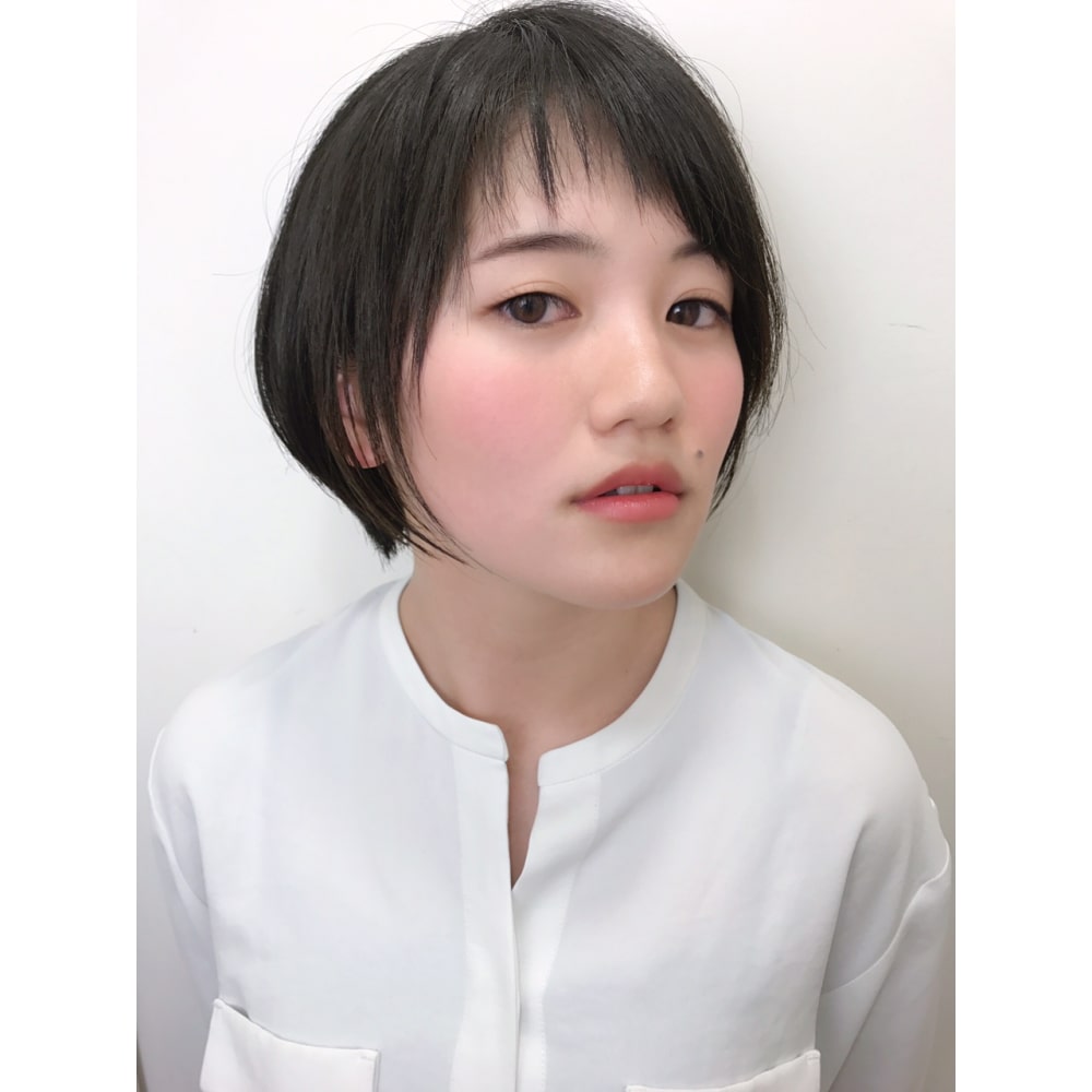 ショートバング黒髪ボブ Renjishi Kichijoji レンジシ のヘアスタイル 美容院 美容室を予約するなら楽天ビューティ