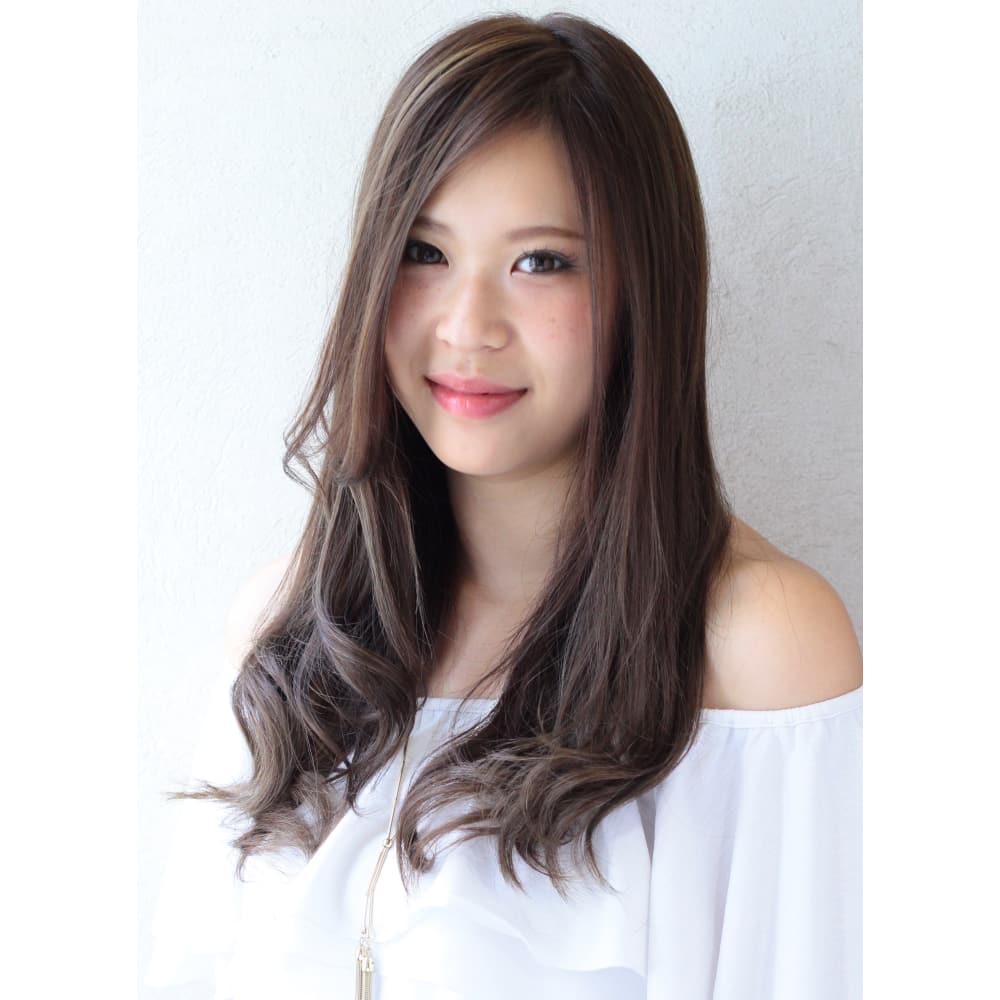 アッシュベージュカラー 外国人風ハイライト Trico 梅田茶屋町店 トリコ のヘアスタイル 美容院 美容室を予約するなら楽天ビューティ