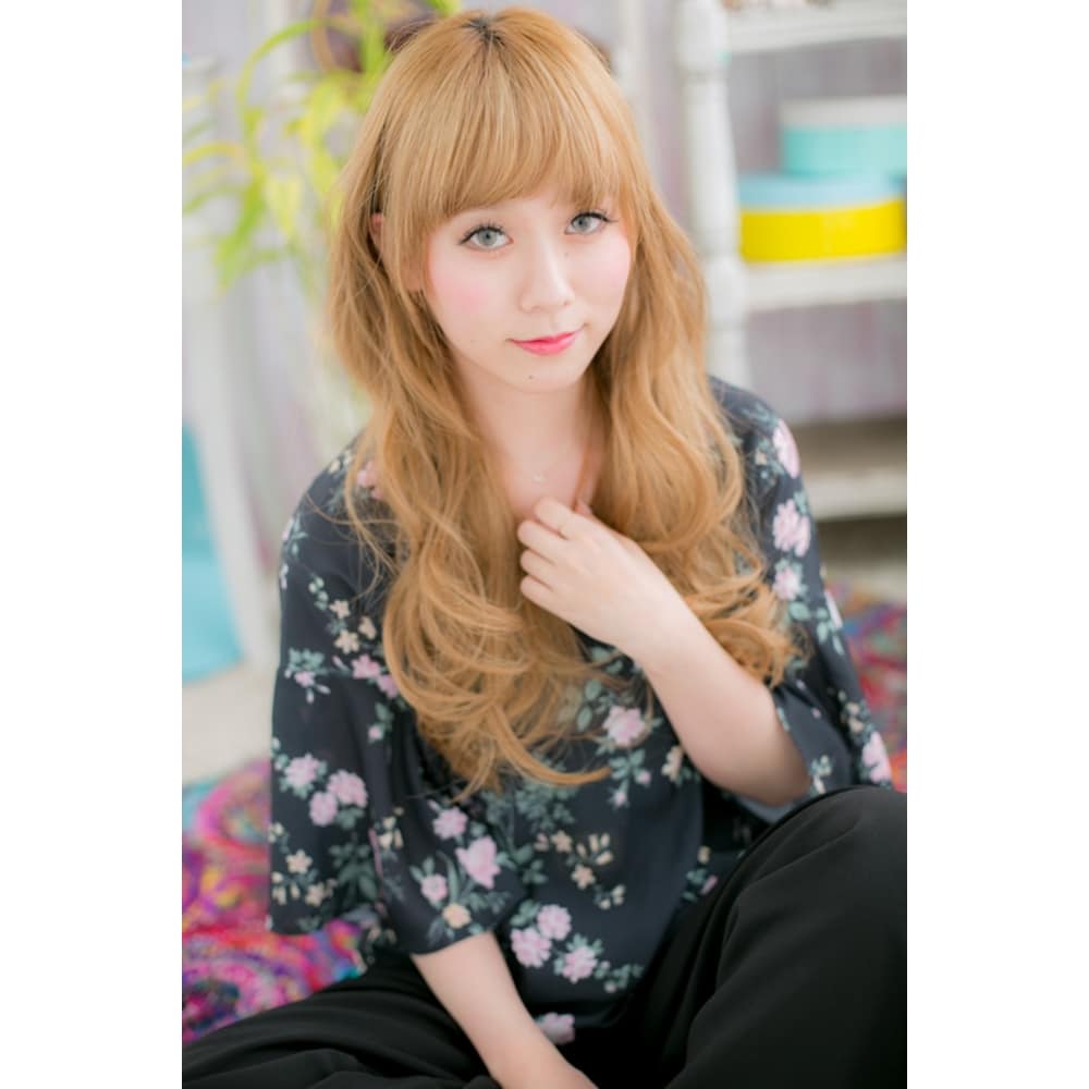 ハイトーンの お人形さん風ロング Miq 日暮里店 ミック のヘアスタイル 美容院 美容室を予約するなら楽天ビューティ
