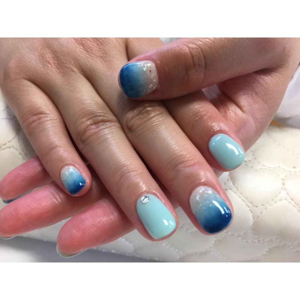 海 Nail Comme Soi コムソワ のネイルデザイン ネイル まつげ