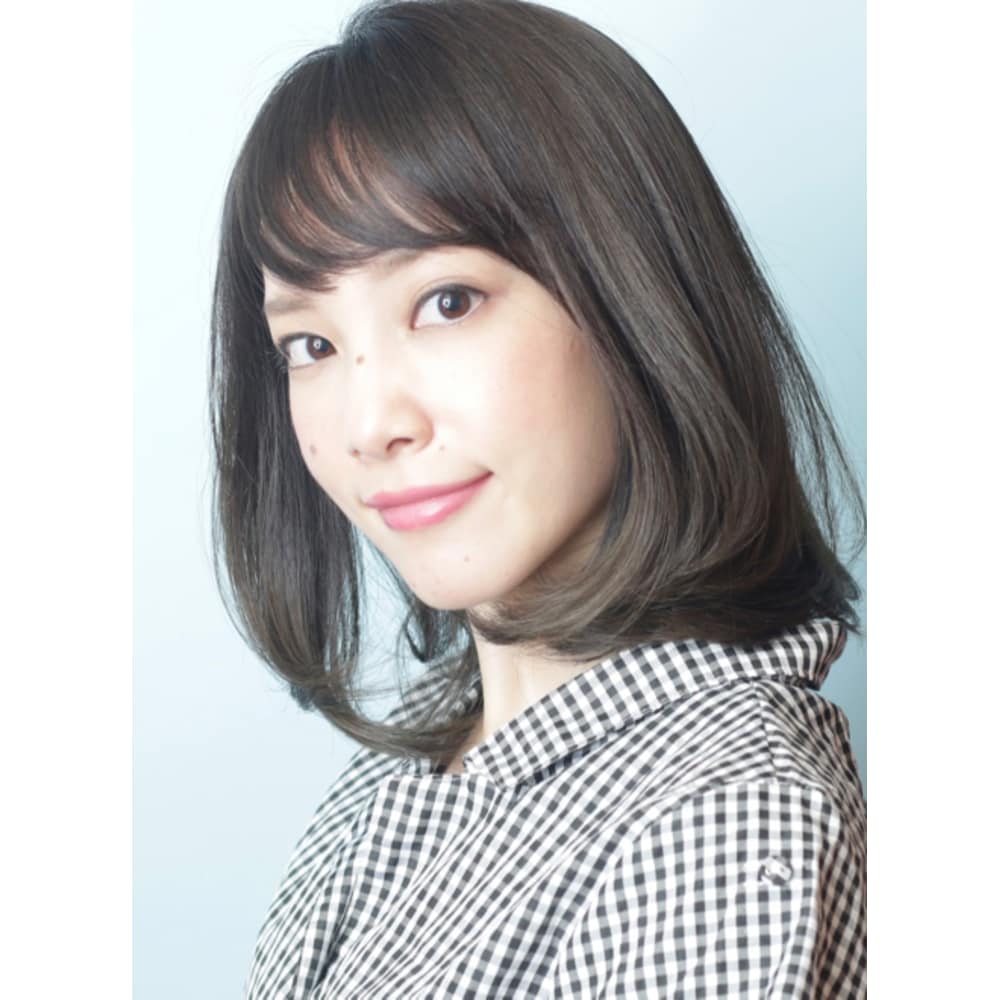 おとなの綺麗なストレートヘアー Beautrium Ginza ビュートリアム のヘアスタイル 美容院 美容室を予約するなら楽天ビューティ
