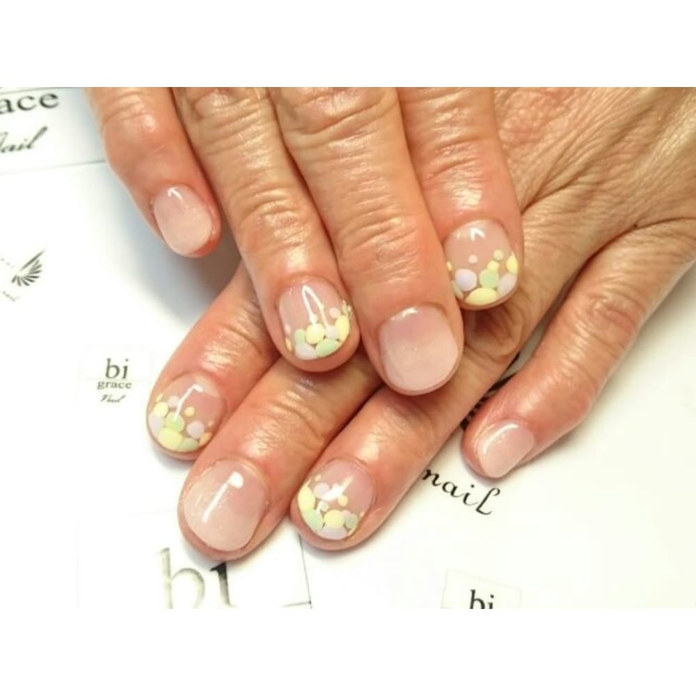 ドットフレンチネイル ご新規様オフ込 5980 Bi Grace Nail ビ グレイスネイル のネイルデザイン ネイル まつげサロンを予約するなら楽天ビューティ ドットフレンチネイル ご新規様オフ込 5980 Bi Grace Nail ビ グレイスネイル のネイルデザイン ネイル まつげサロンを予約するなら楽天ビューティ