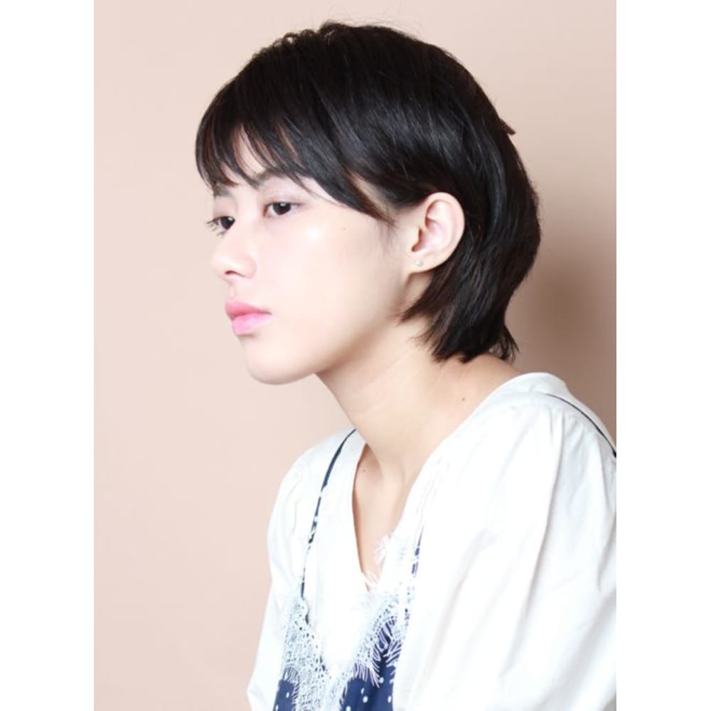 大人の黒髪ショートボブ Circus By Beautrium 表参道 サーカスバイビュートリアム のヘアスタイル 美容院 美容室を予約するなら楽天ビューティ