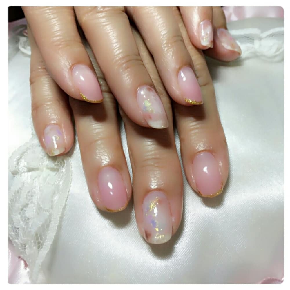 ピンク変形フレンチとクリアーホワイトタイダイネイル K K Nail ケイアンドケイネイル のネイルデザイン ネイル まつげサロンを予約するなら楽天ビューティ