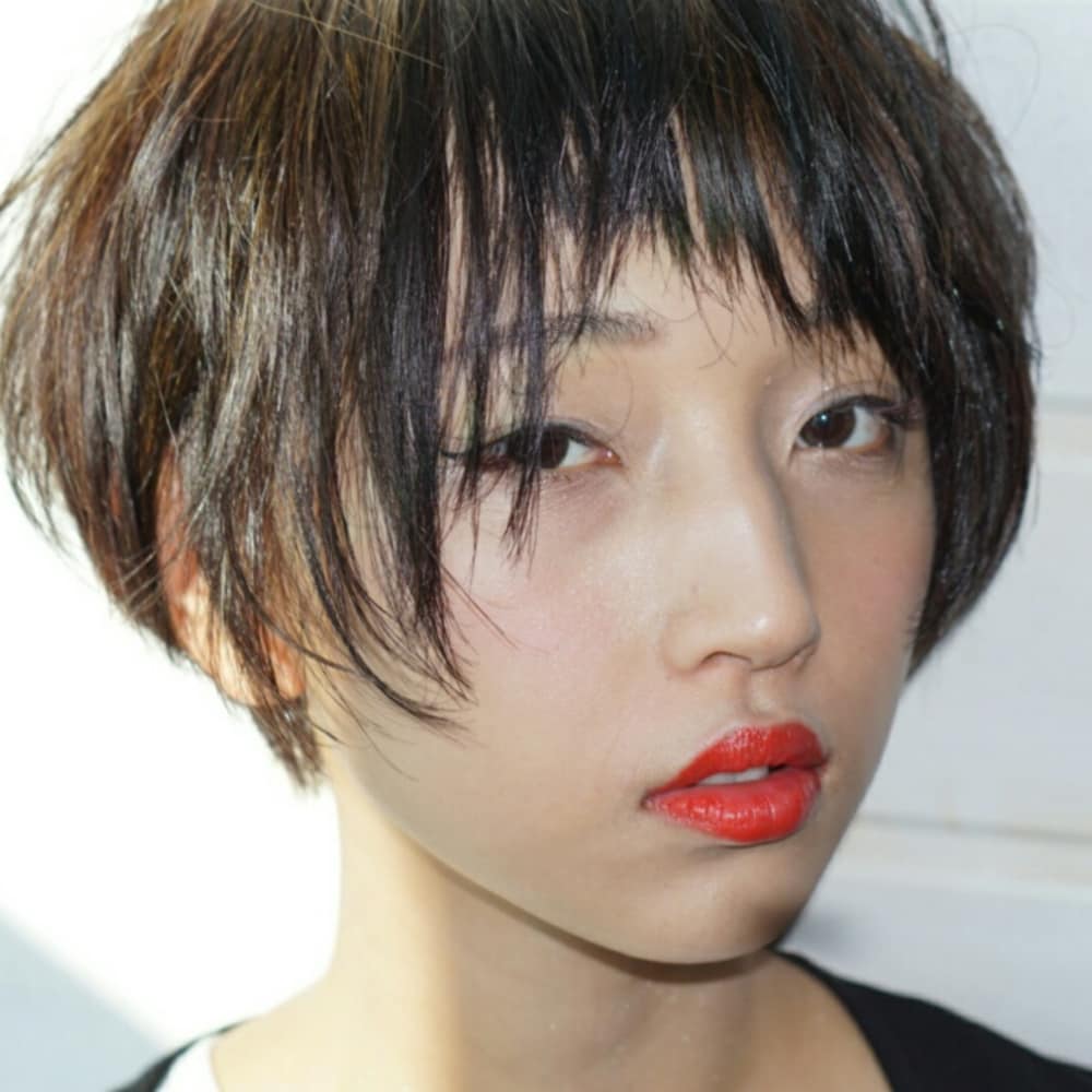 アシンメトリーバング Feel フィール のヘアスタイル 美容院 美容室を予約するなら楽天ビューティ アシンメトリーバング Feel フィール のヘアスタイル 美容院 美容室を予約するなら楽天ビューティ