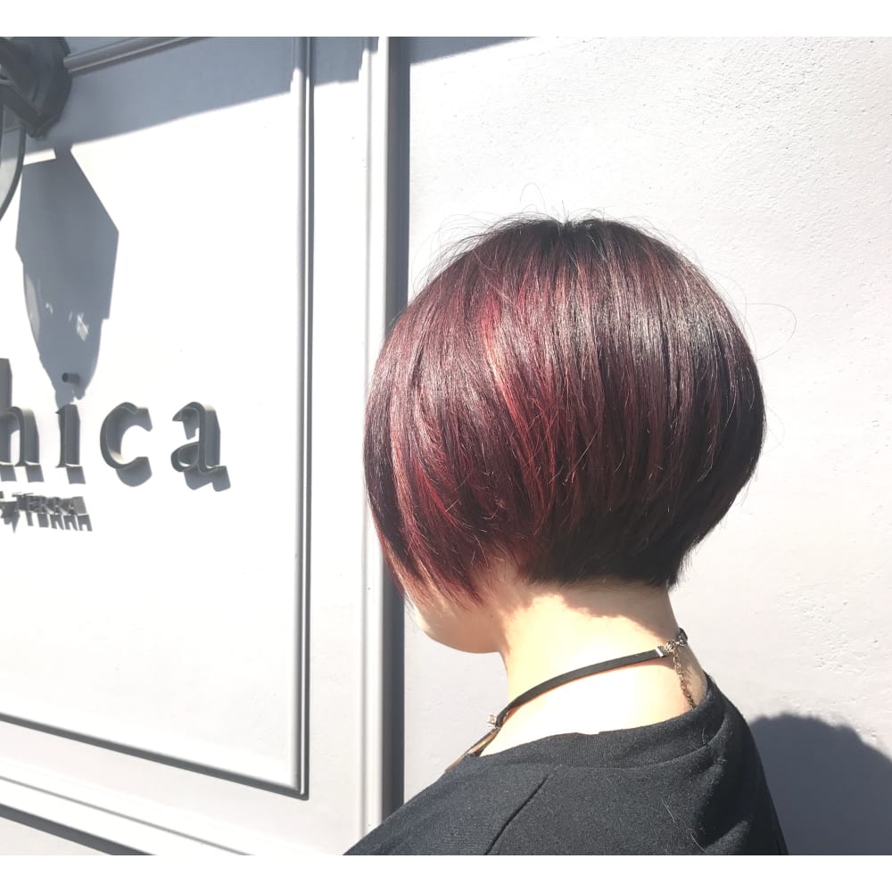 ダークレッド ビビットレッドカラー Ethica By Terra エシカバイテラ のヘアスタイル 美容院 美容室を予約するなら楽天ビューティ