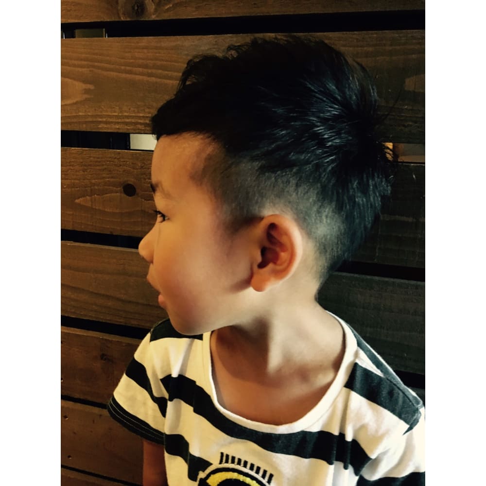 サイドすっきり キッズヘアー Hair Make Ganeza ヘアーメイク ガネーシャ のヘアスタイル 美容院 美容室を予約するなら楽天ビューティ