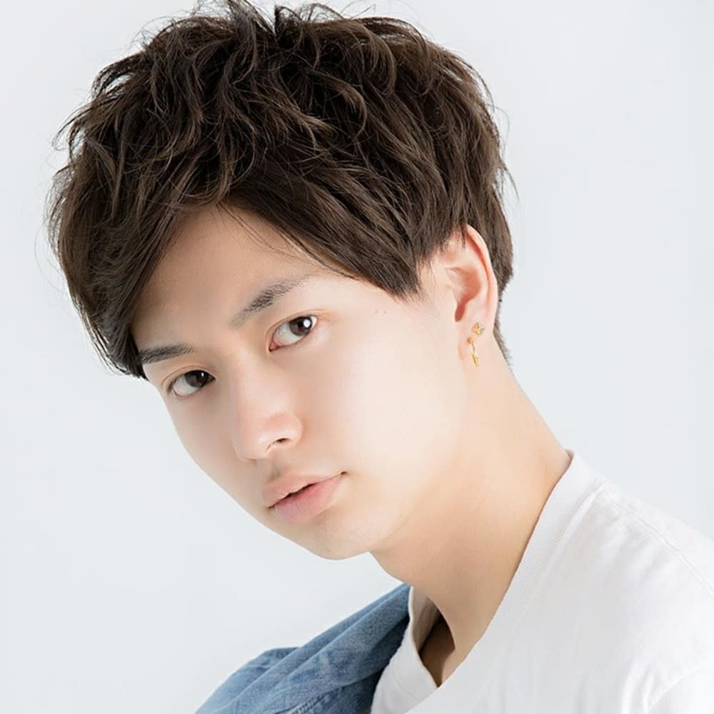 カジュアルツーブロック アップバング無造作ヘアー 三橋 Euphoria Shibuya Grande 渋谷 ユーフォリア シブヤ グランデ のヘアスタイル 美容院 美容室を予約するなら楽天ビューティ