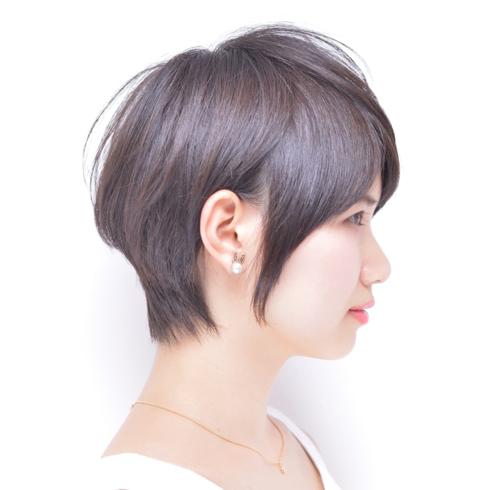 大人かわいいショートボブサイド Ausdruck 青山店 アウスドルック のヘアスタイル 美容院 美容室を予約するなら楽天ビューティ